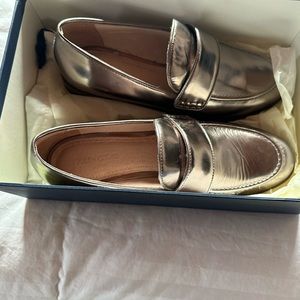 Women’s designer shoes